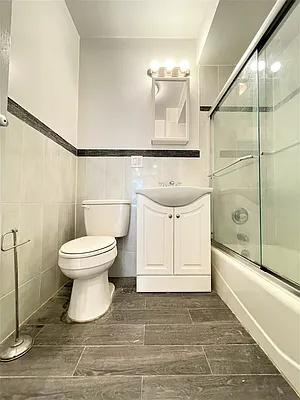 Rented by Silver Line Realty Group NY LLC | media 4