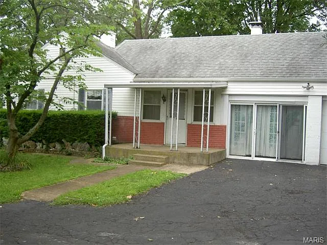 9720 Trinadad Ln photo 1