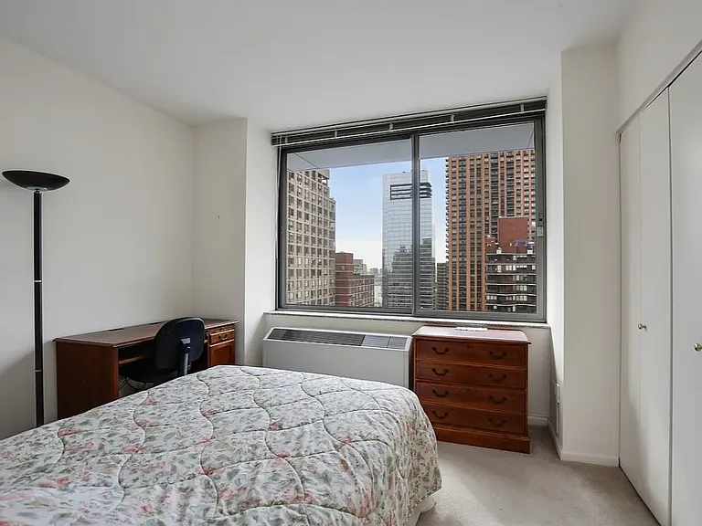 111 W 67th St #27B — Photo 4