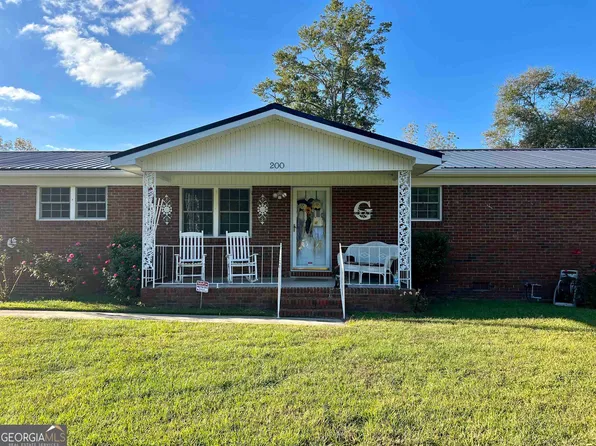 200 Hobbins Dr, Dublin, GA 31021