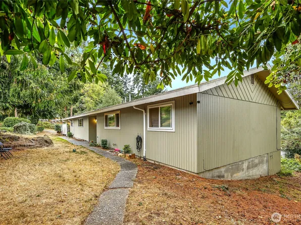 1901 NE 30th Street, Bremerton, WA 98310