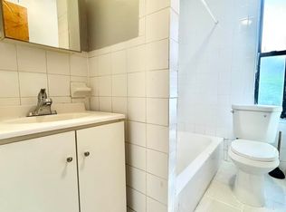 974 46th St APT 4B, Brooklyn, NY 11219