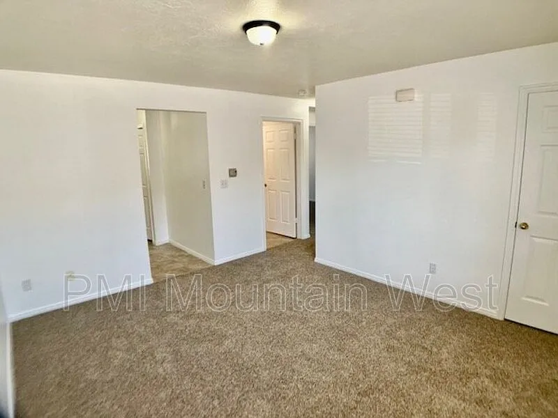 49 S 200th St W #A11