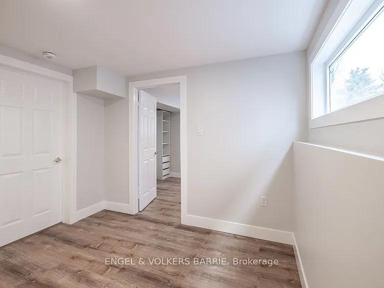 31 Finlay Rd — Photo 4