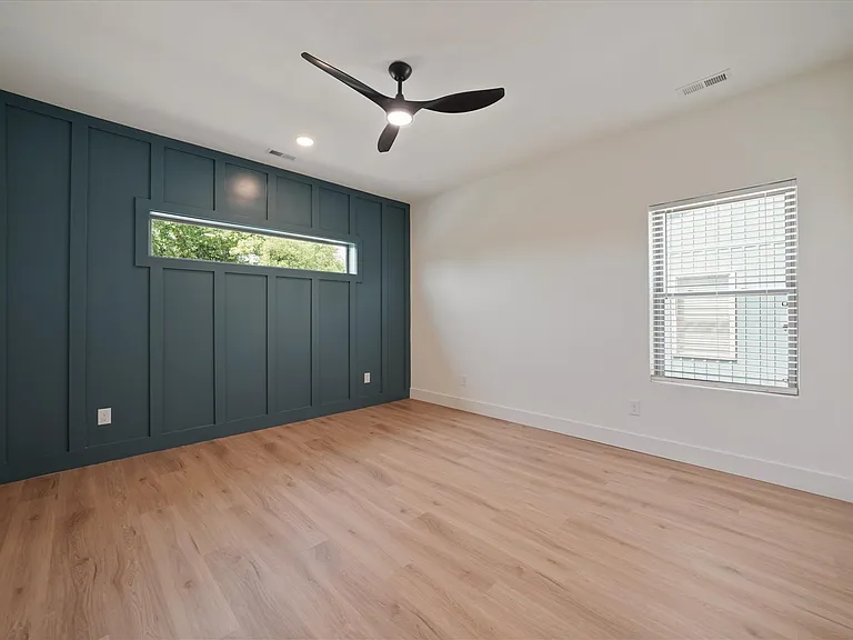 3620 Knott Ave — Photo 12
