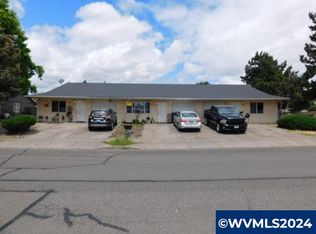 1505 W Locust St, Stayton, OR 97383