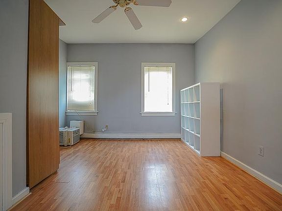 5th image of 2022 Ogden St Floor 3