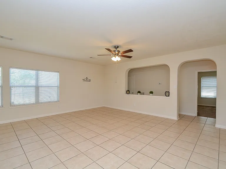 15318 Marlowe Grove Dr — Photo 9