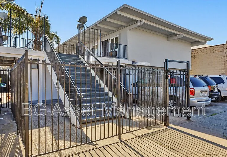 714 Darina Ave #3 — Photo 1