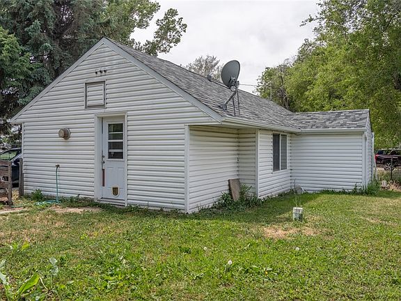 4th image of 1901 Robin Ave