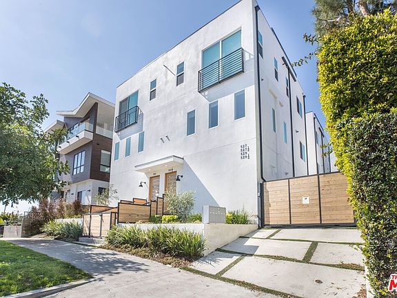 3rd image of 525 N Normandie Ave #1/2