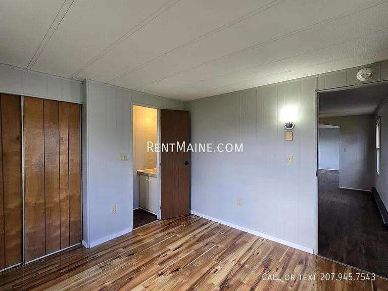 126 C St — Photo 9
