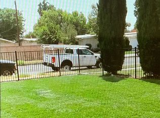 17945 Keswick St, Reseda, CA 91335