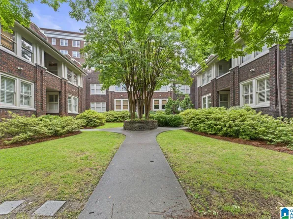 2823 Highland Ave S, Birmingham, AL 35205
