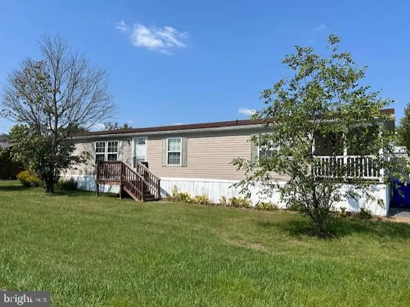 249 Lane Ave, Gettysburg, PA 17325