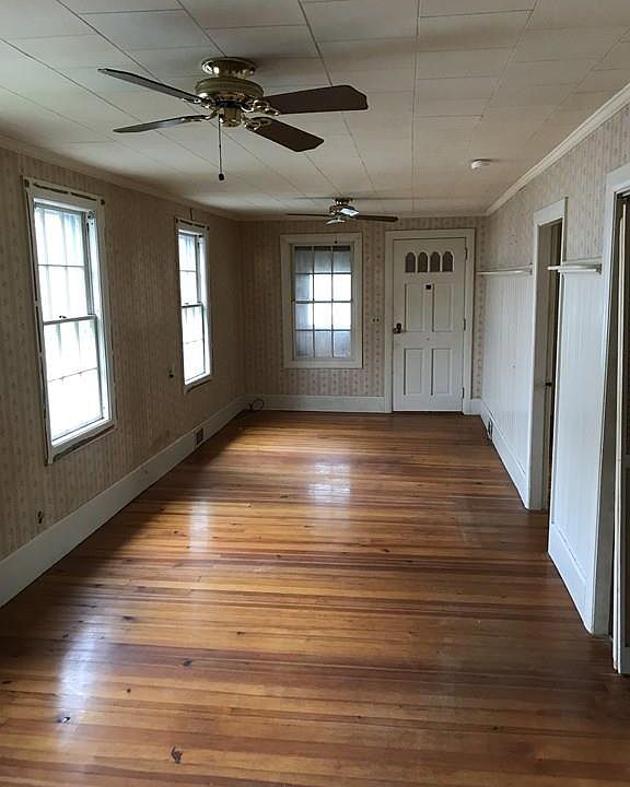 2nd image of 9 Grandview Ave