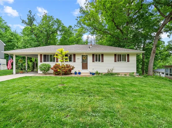 1309 Parkwood Dr SE, Cedar Rapids, IA 52403