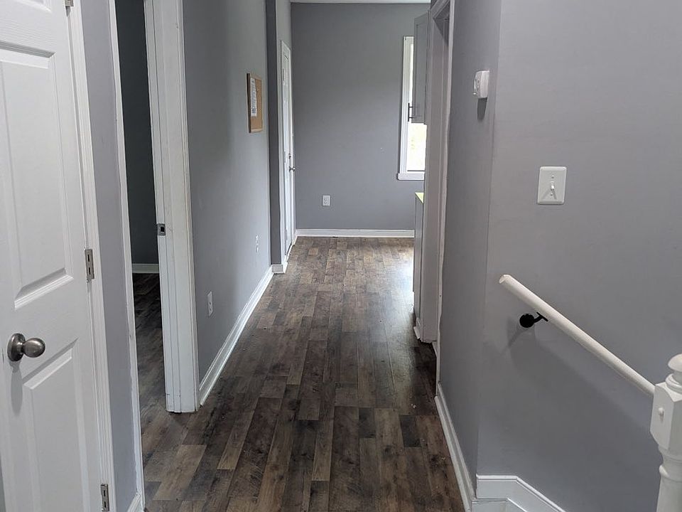 1st image of 4202 Chamberlayne Ave Unit B
