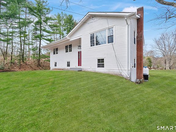 2nd image of 751 West Avon Road