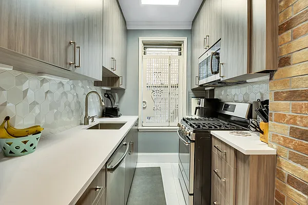 Sold by Corcoran | media 12