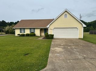 3303 5th St N, Columbus, MS 39705