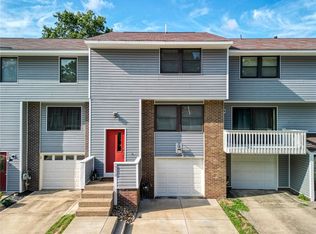 530 Hunters Path Rd, Bridgeville, PA 15017