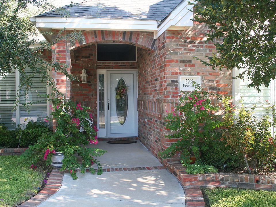 1st image of 5708 Fenway Dr