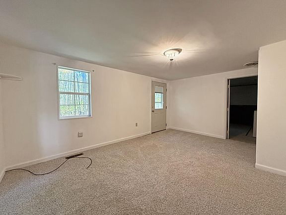14th image of 1227 Mount Carmel Dr