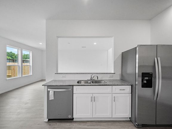 3rd image of 24624 Applewood Crest Ln