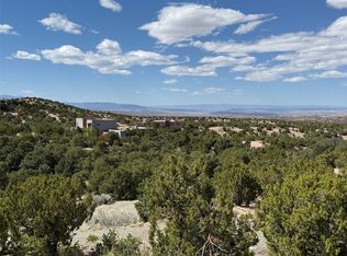 4 Pinon Ridge Ln, Santa Fe, NM 87506