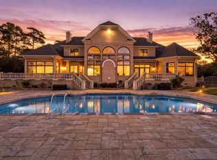 1249 N Inlynnview Rd, Virginia Beach, VA 23454