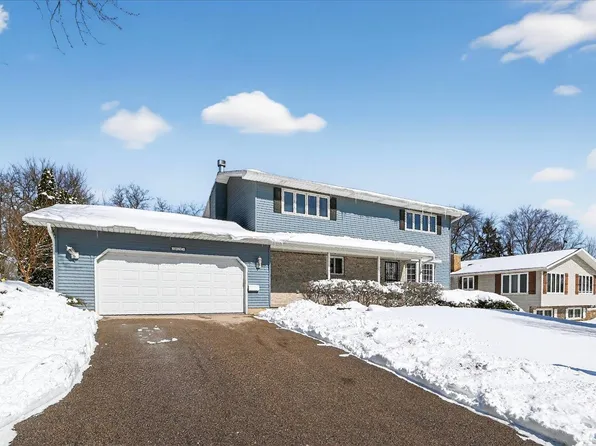 5654 Pennwall St, Fitchburg, WI 53711