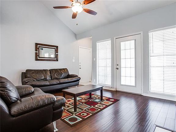 2nd image of 3105 San Jacinto St APT 319