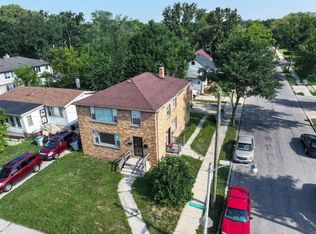 4900 W Hampton Ave, Milwaukee, WI 53218