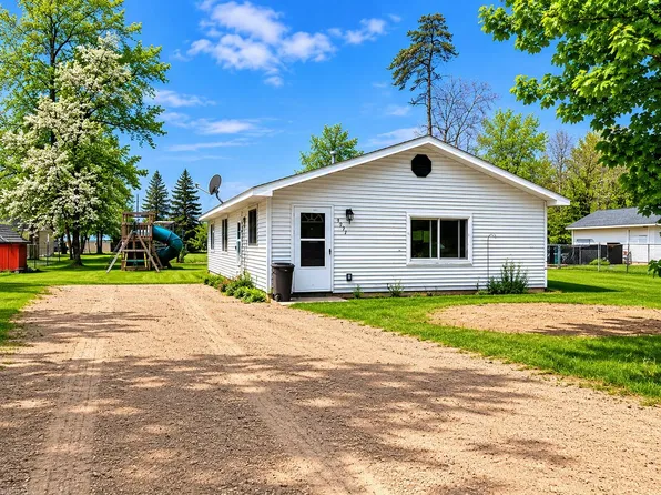 4471 W Oakman St, Harrison, MI 48625