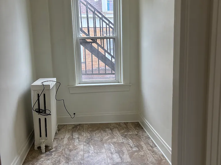 6135 Jackson St #2R — Photo 22