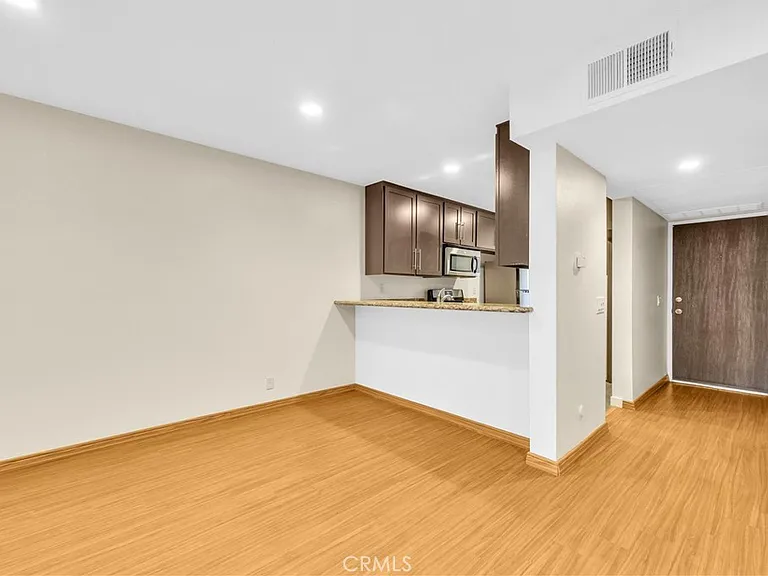 326 Tangelo #323 — Photo 12