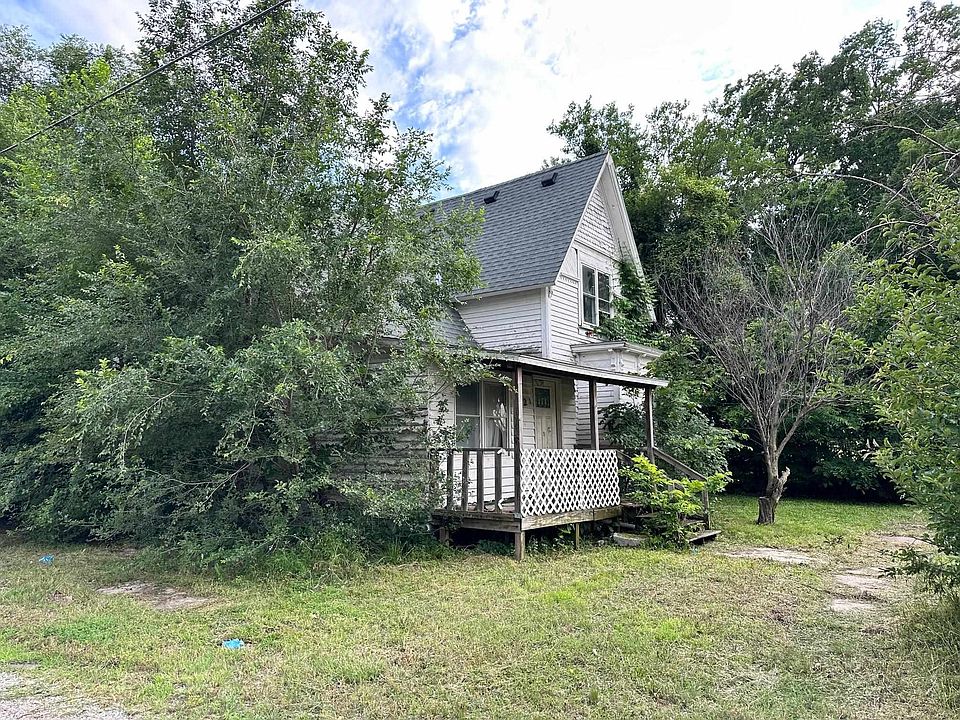2nd image of 421 W 8th Ave