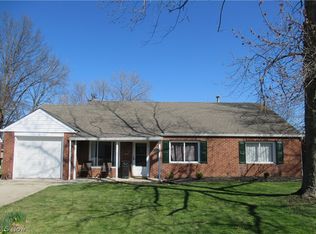 651 Walnut Dr, Euclid, OH 44132