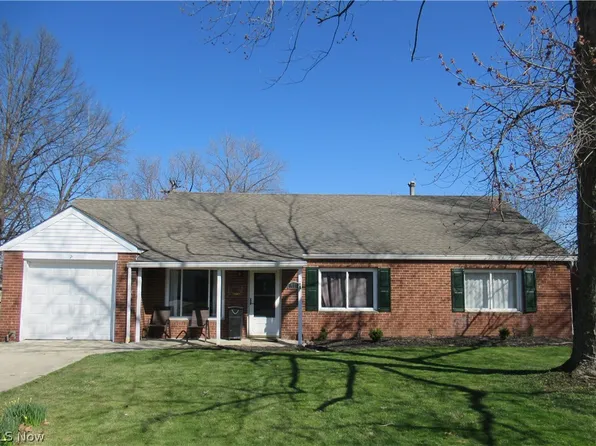 651 Walnut Dr, Euclid, OH 44132