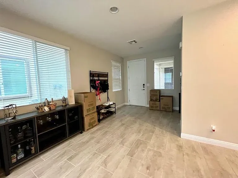 8084 Skye Dragon St — Photo 12