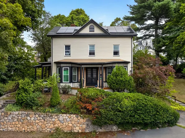75 Harvard St, Chelsea, MA 02150