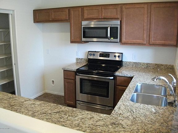 5th image of 4158 N Thurston Ln Unit 101