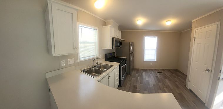 1st image of 111 Beech Ave #111