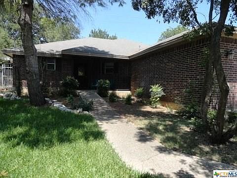 2nd image of 415 E Tanglewood Dr