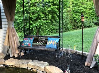 1272 Airport Rd, Oneida, TN 37841