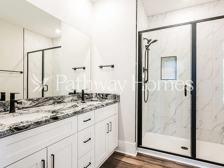 613 Silver Trce — Photo 10