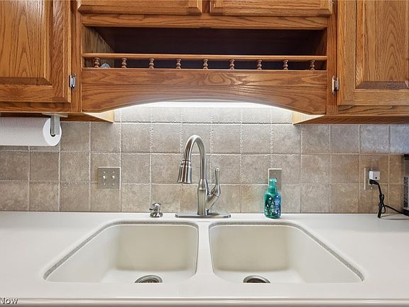 5th image of 6873 Luteran Ln