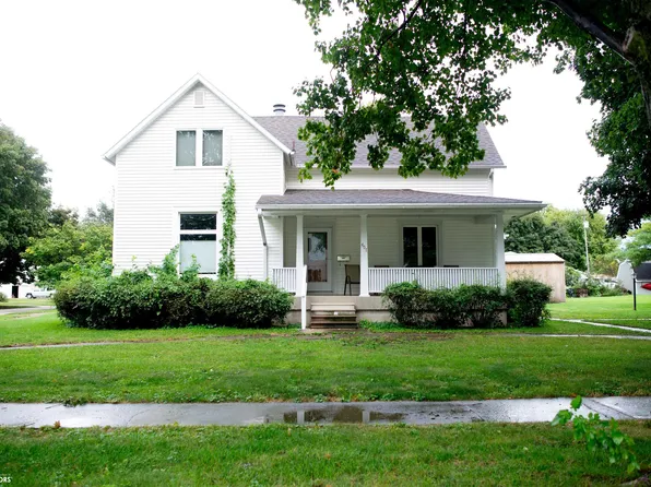 407 NE 3rd St, Greenfield, IA 50849
