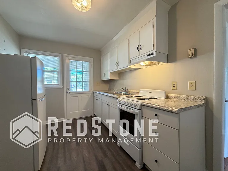 128 Friendly Rd — Photo 4